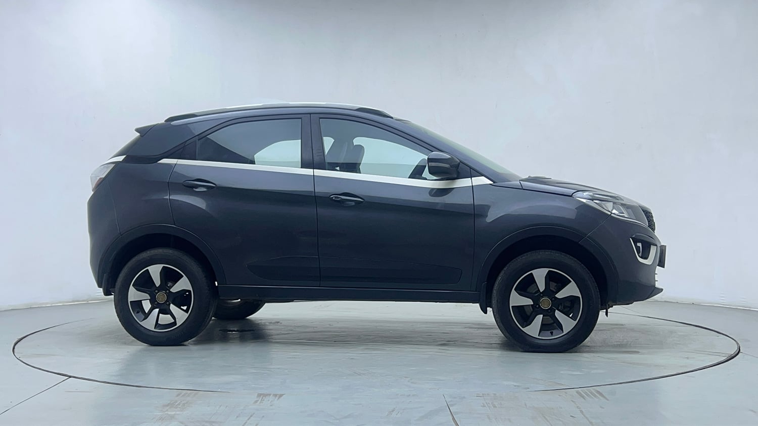 Used 2019 Tata Nexon XZA Plus Petrol Petrol Automatic exterior RIGHT SIDE VIEW