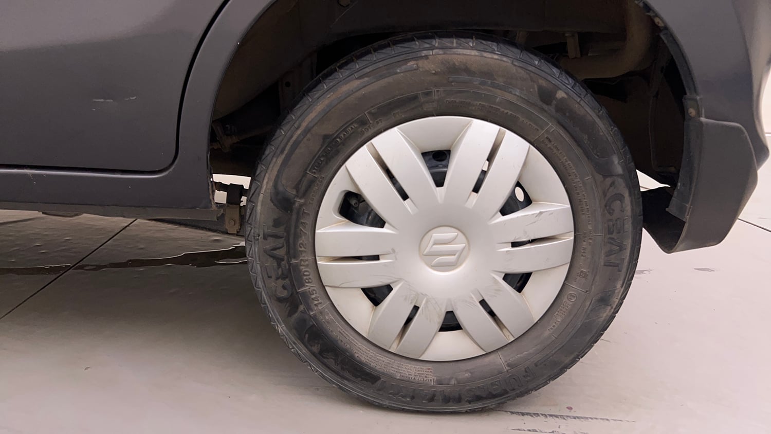 Used 2020 Maruti Suzuki Alto 800 VXi Petrol Manual tyres LEFT REAR TYRE RIM VIEW