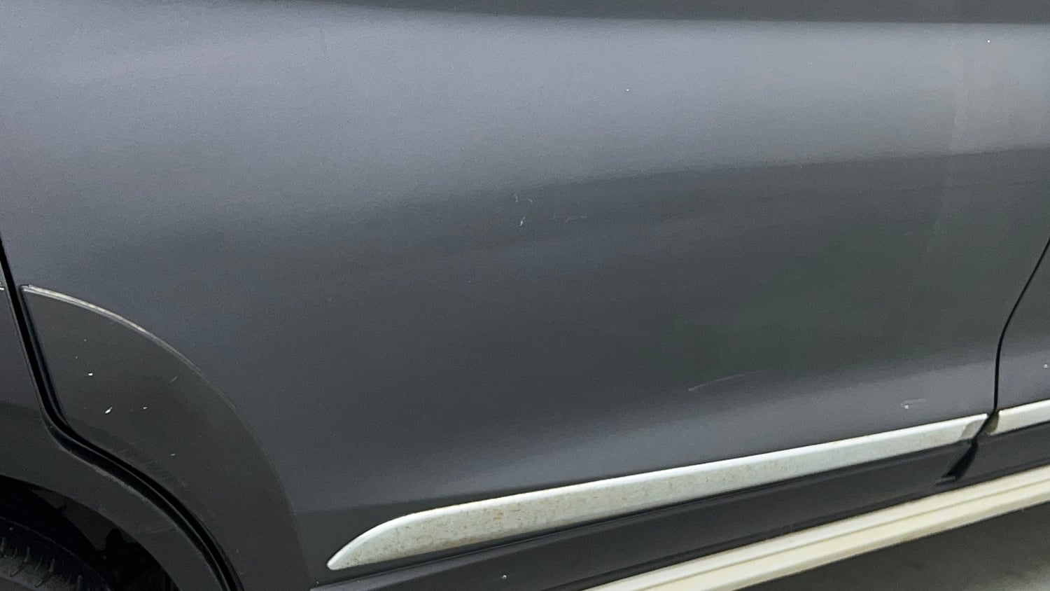 Used 2023 Maruti Suzuki XL6 Zeta MT Petrol Petrol Manual dents MINOR SCRATCH