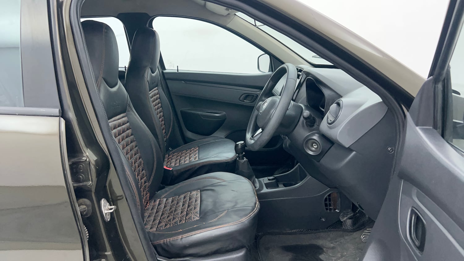 Used 2016 Renault Kwid RXT Petrol Manual interior RIGHT SIDE FRONT DOOR CABIN VIEW