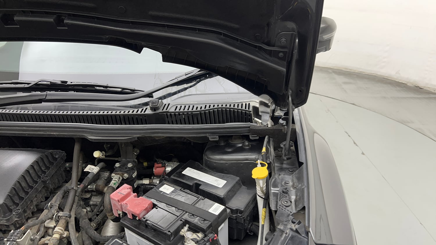 Used 2024 Tata Nexon Creative Plus 1.2 iCNG Cng Manual engine ENGINE LEFT SIDE HINGE & APRON VIEW