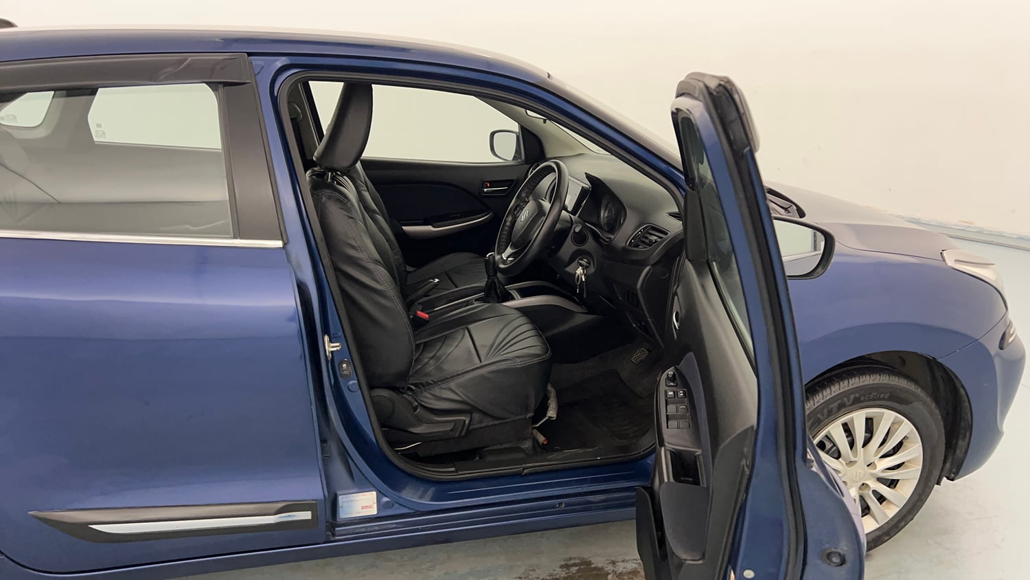 Used 2021 Maruti Suzuki Baleno Delta Petrol Manual interior RIGHT SIDE FRONT DOOR CABIN VIEW