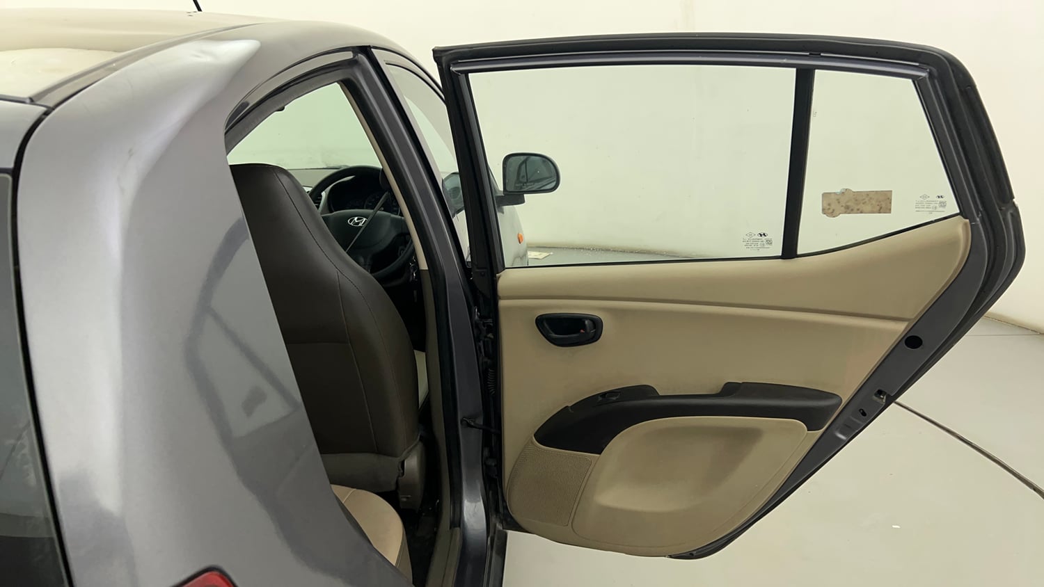 Used 2014 Hyundai i10 Magna 1.1 iRDE2 Petrol Manual interior RIGHT REAR DOOR OPEN VIEW