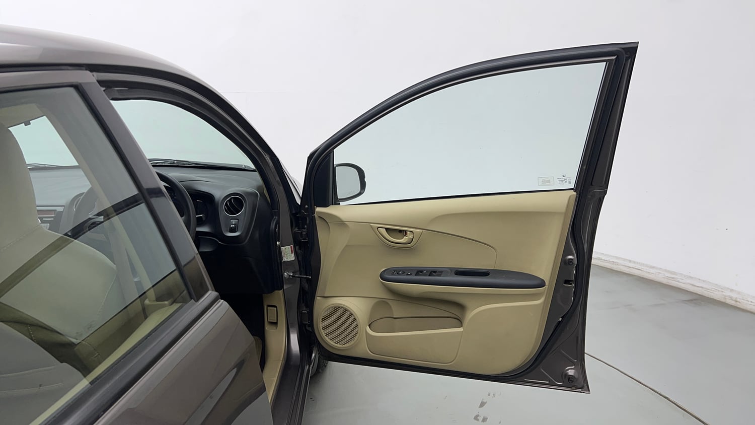 Used 2016 Honda Amaze 1.2 S i-VTEC Petrol Manual interior RIGHT FRONT DOOR OPEN VIEW
