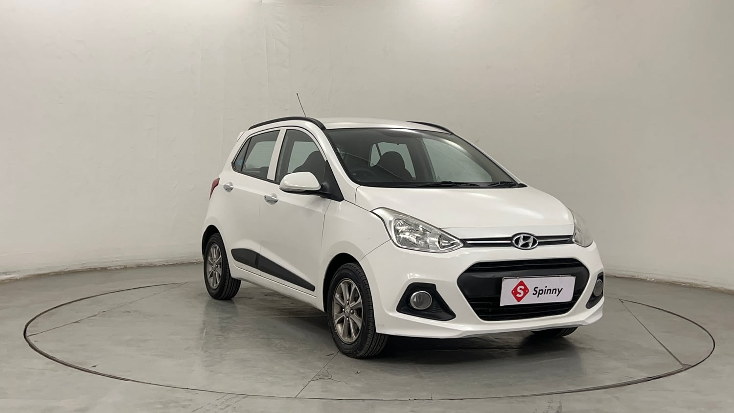 Used 2016 Hyundai Grand i10 Asta 1.2 Kappa VTVT (O) Petrol Manual exterior RIGHT FRONT CORNER VIEW