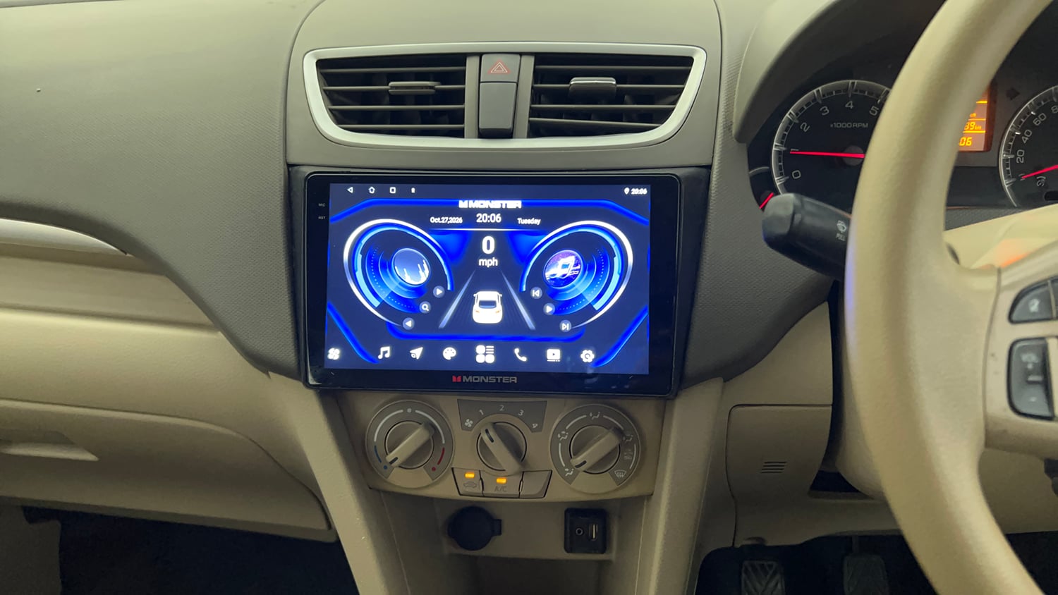 Used 2015 Maruti Suzuki Ertiga VXI CNG (Outside Fitted) Cng Manual interior MUSIC SYSTEM & AC CONTROL VIEW