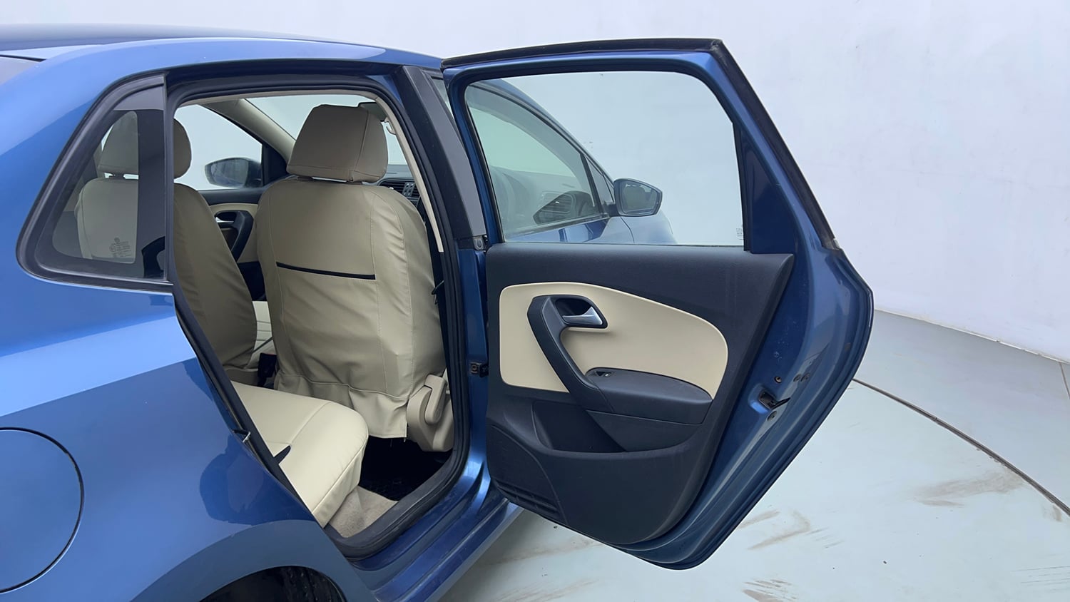 Used 2016 Volkswagen Ameo Comfortline 1.2L (P) Petrol Manual interior RIGHT REAR DOOR OPEN VIEW
