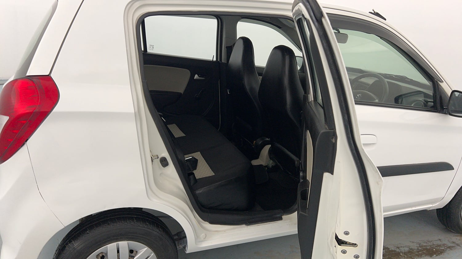 Used 2019 Maruti Suzuki Alto 800 VXi Petrol Manual interior RIGHT SIDE REAR DOOR CABIN VIEW