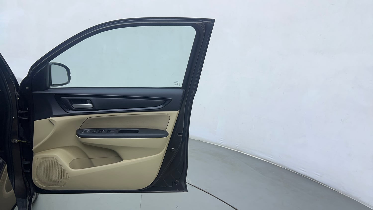 Used 2020 Honda Amaze 1.2 VX MT Petrol Petrol Manual interior RIGHT FRONT DOOR OPEN VIEW