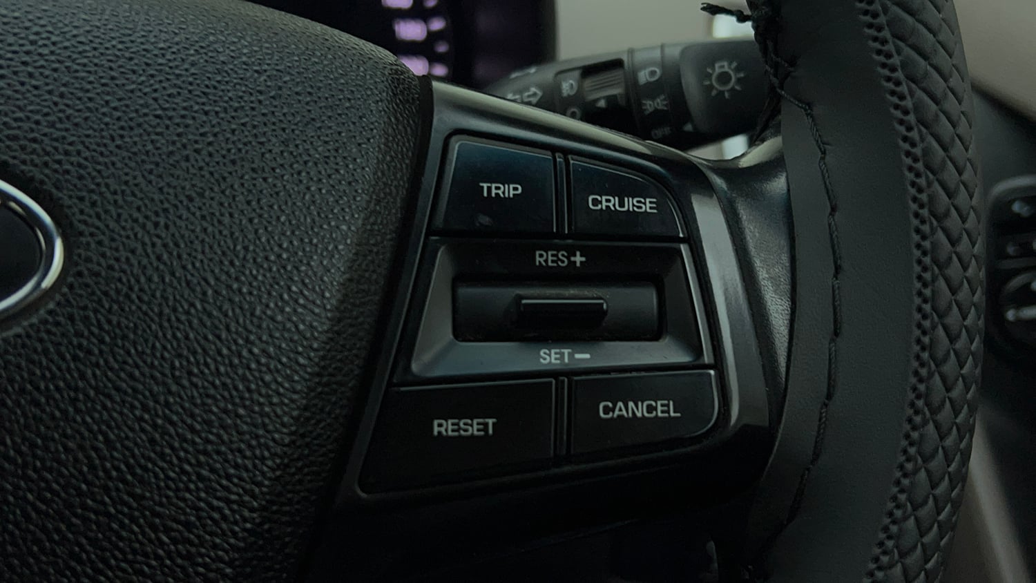Used 2019 Hyundai Creta SX 1.6 AT Petrol Petrol Automatic top_features Cruise control