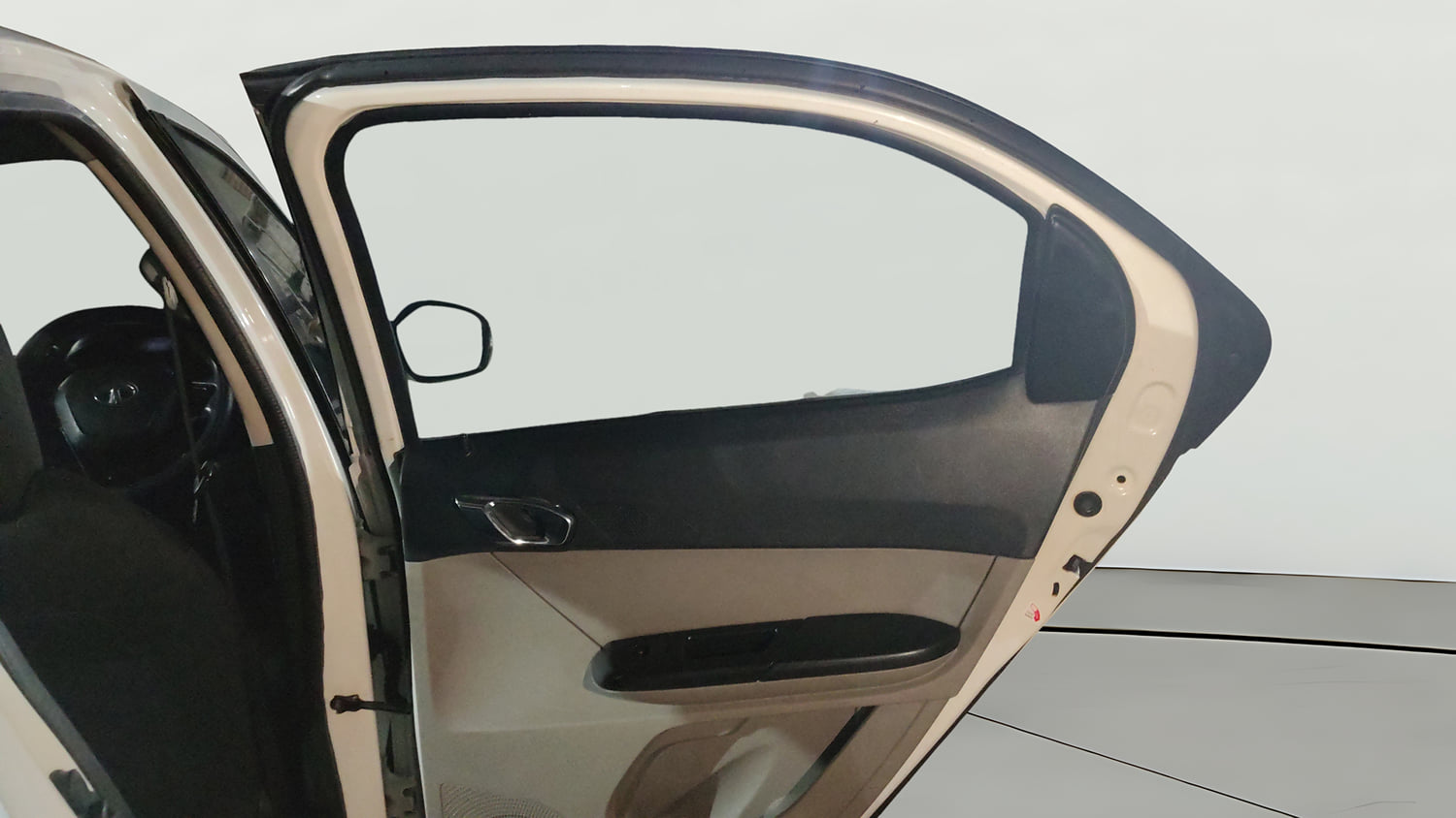 Used 2018 Tata Tiago Revotorq XZ Diesel Manual interior RIGHT REAR DOOR OPEN VIEW