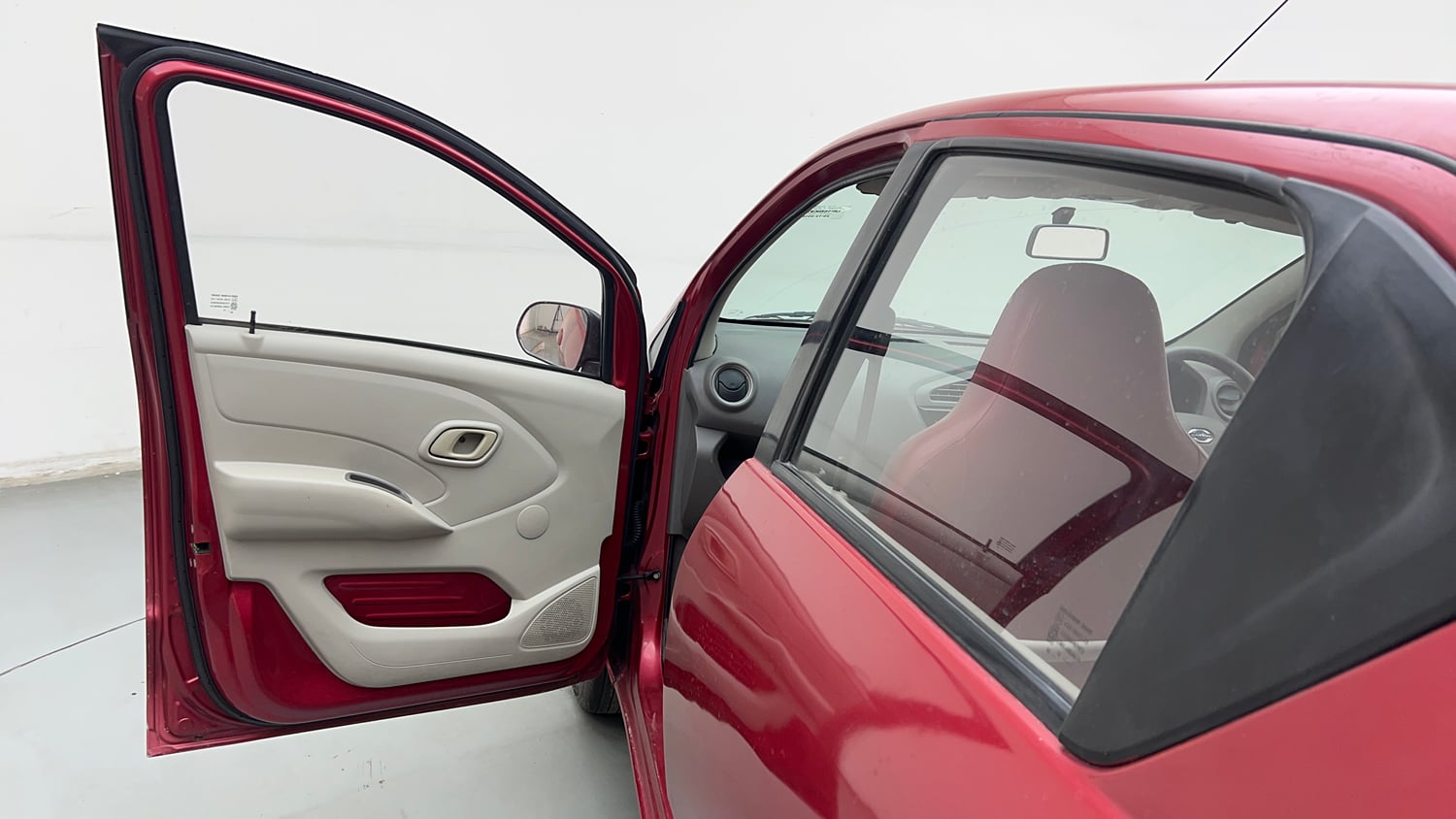 Used 2016 Datsun Redi-GO T (O) Petrol Manual interior LEFT FRONT DOOR OPEN VIEW