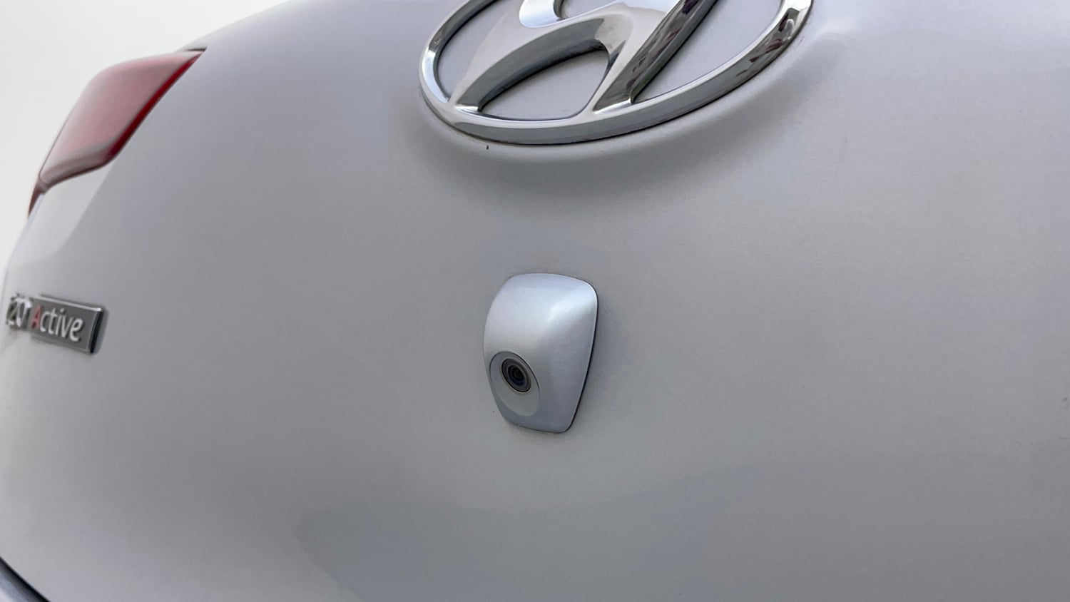 Used 2015 Hyundai i20 Active 1.2 S Petrol Manual top_features Rear camera