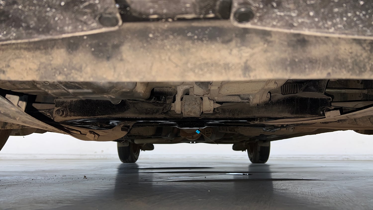 Used 2016 Honda Amaze 1.2 S i-VTEC Petrol Manual extra FRONT LEFT UNDERBODY VIEW