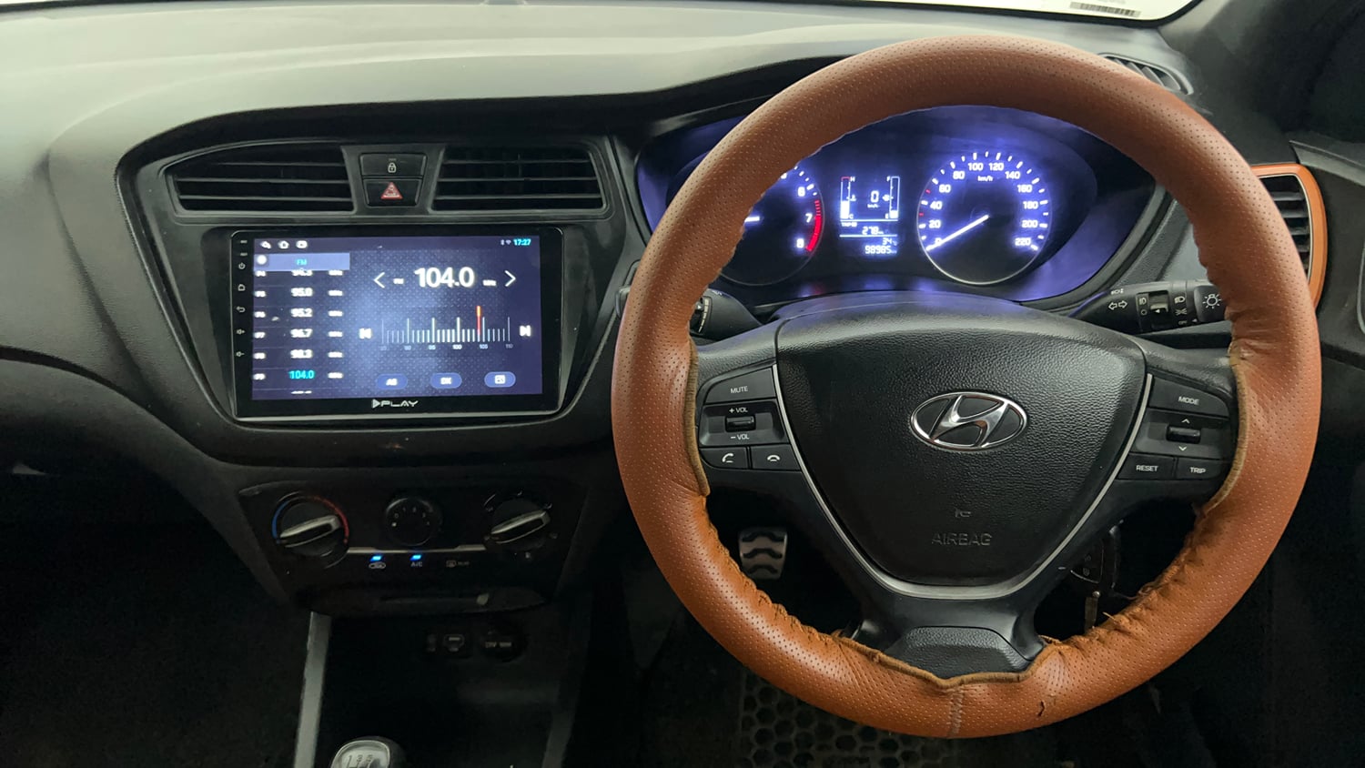 Used 2016 Hyundai i20 Active 1.2 S Petrol Manual interior STEERING VIEW