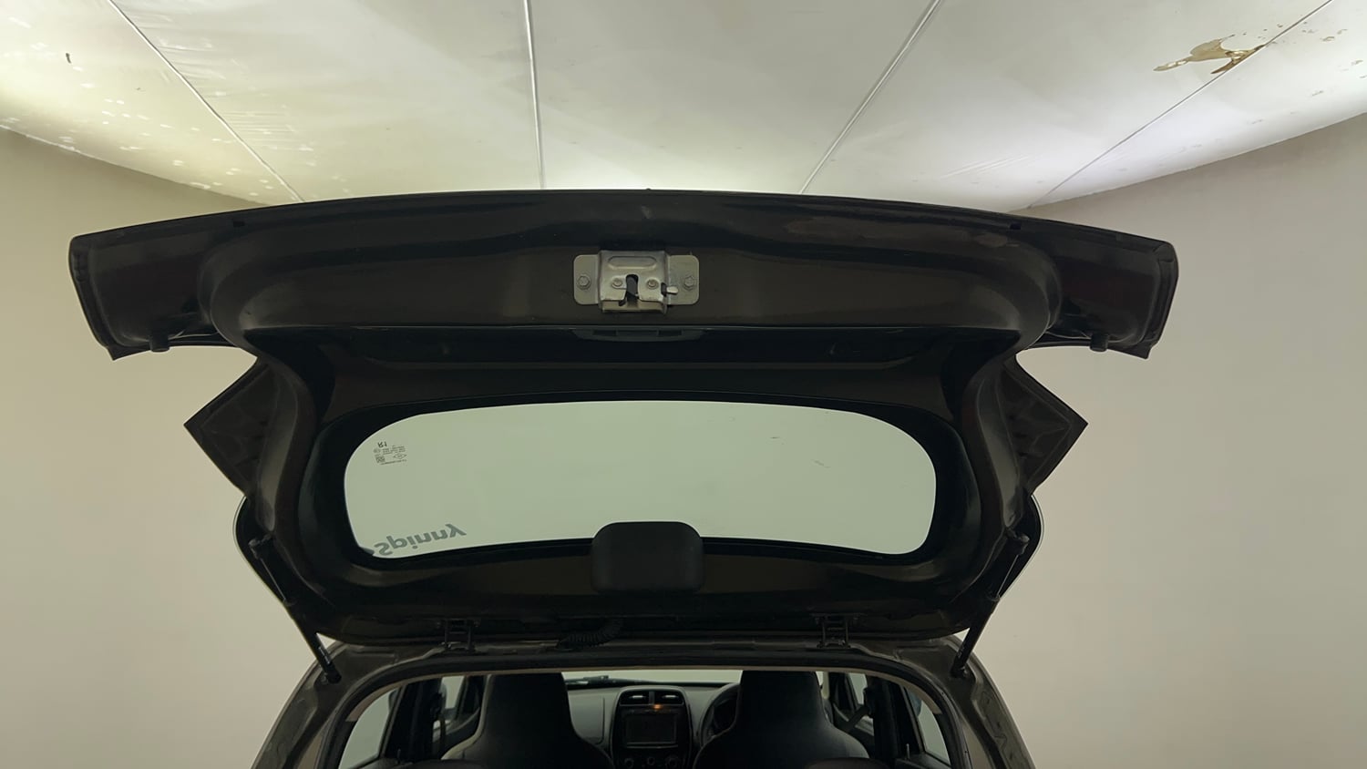 Used 2019 Renault Kwid RXT (O) 1.0 SCE Edition Petrol Manual interior DICKY DOOR OPEN VIEW