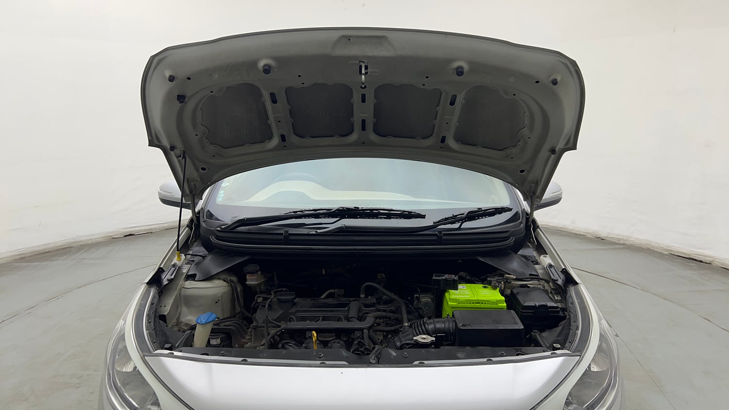 Used 2017 Hyundai Elite i20 Sportz 1.2 Petrol Manual engine ENGINE & BONNET OPEN FRONT VIEW