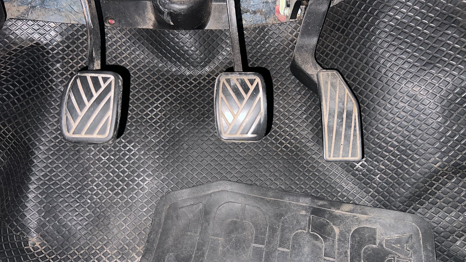Used 2015 Maruti Suzuki Celerio VXi Petrol Manual interior PEDALS VIEW