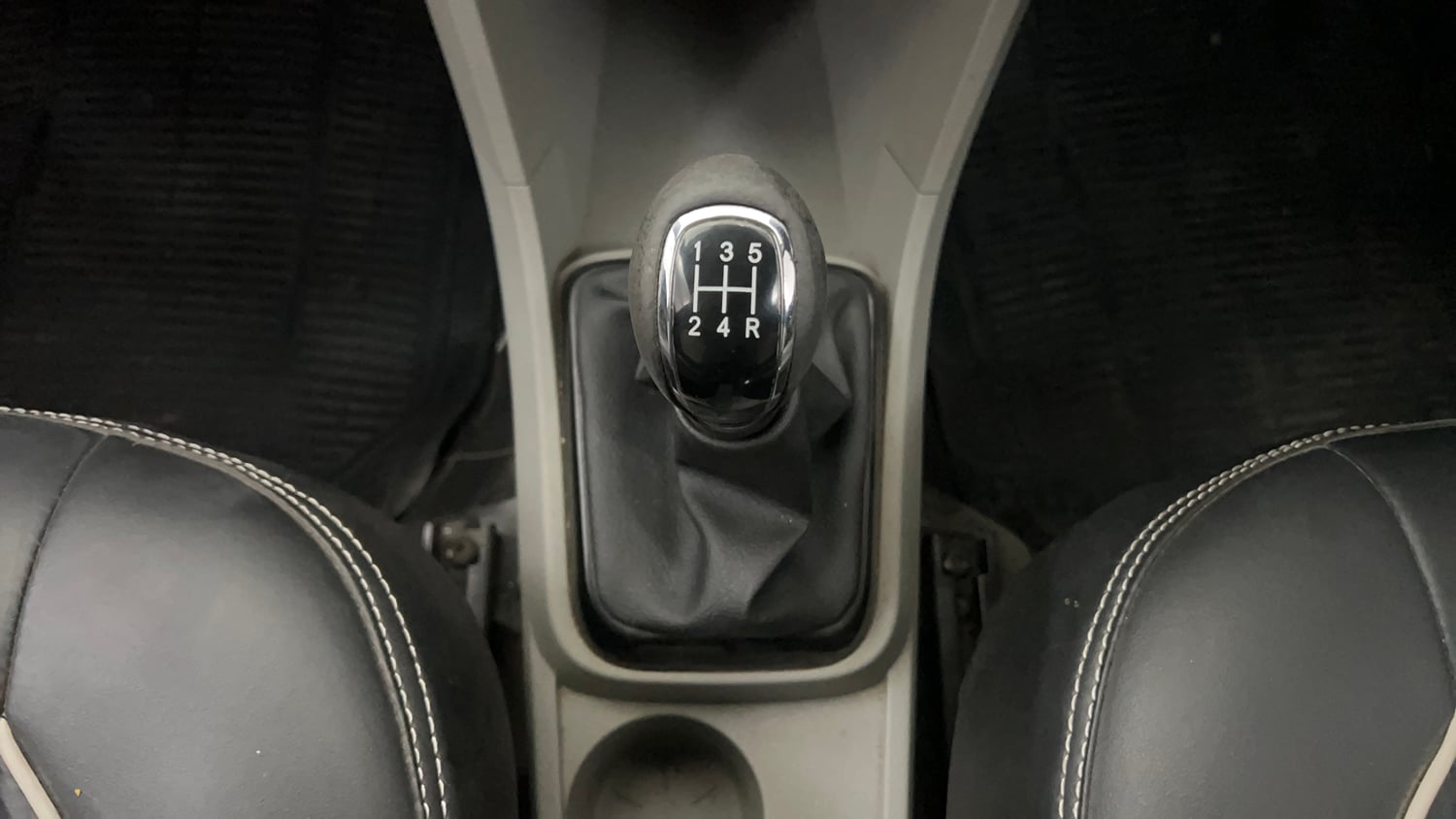 Used 2018 Tata Tiago Revotron XT Petrol Manual interior GEAR  KNOB VIEW