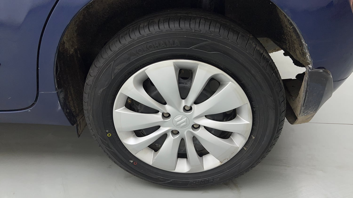 Used 2018 Maruti Suzuki Baleno Delta 1.2 Petrol Manual tyres LEFT REAR TYRE RIM VIEW