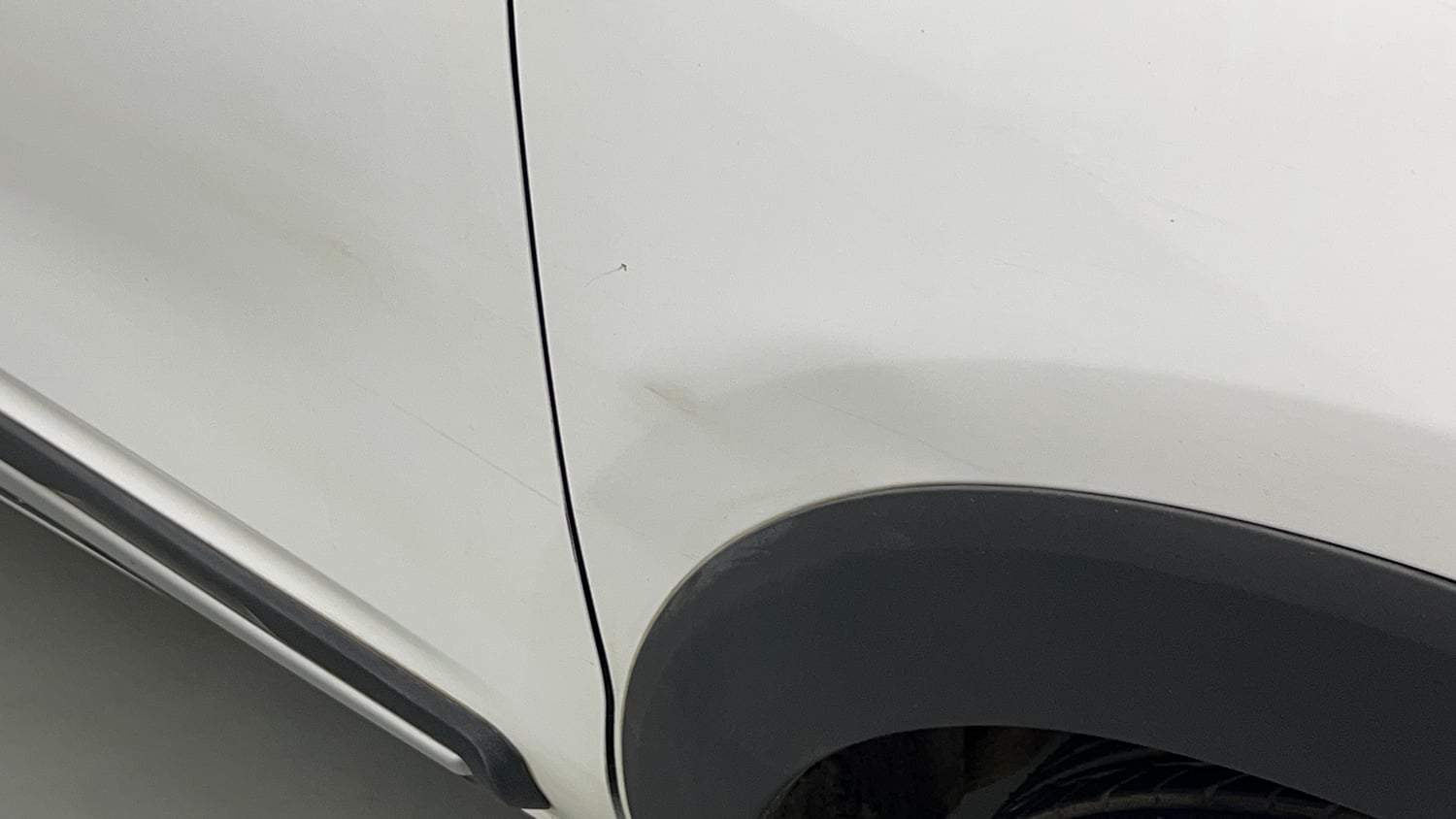 Used 2022 Renault Triber RXE Petrol Manual dents MINOR DENT