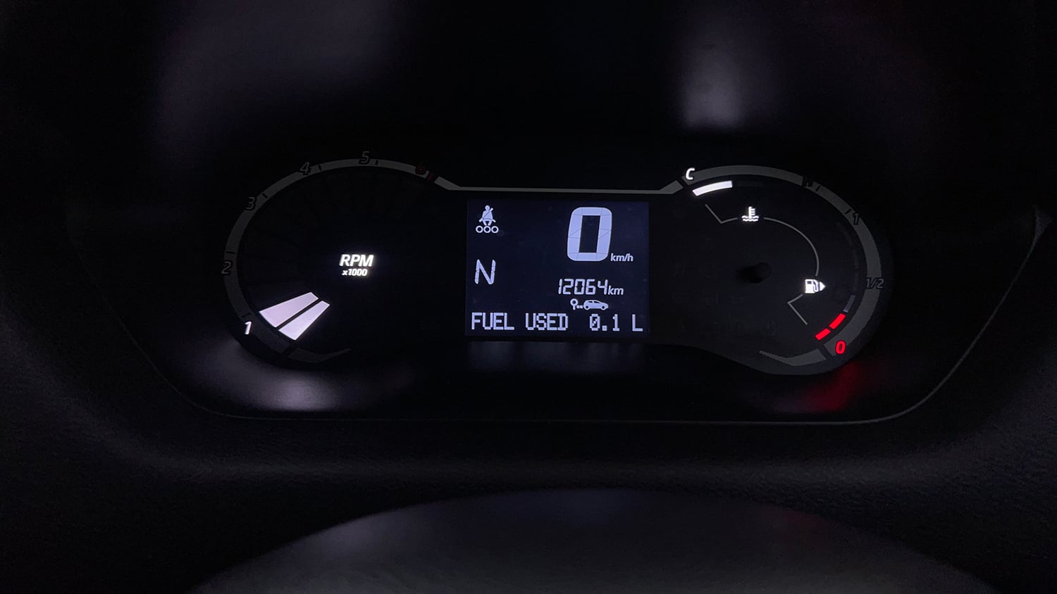 Used 2025 Nissan Magnite Visia B4D 1.0 Petrol AMT Petrol Automatic interior CLUSTERMETER VIEW
