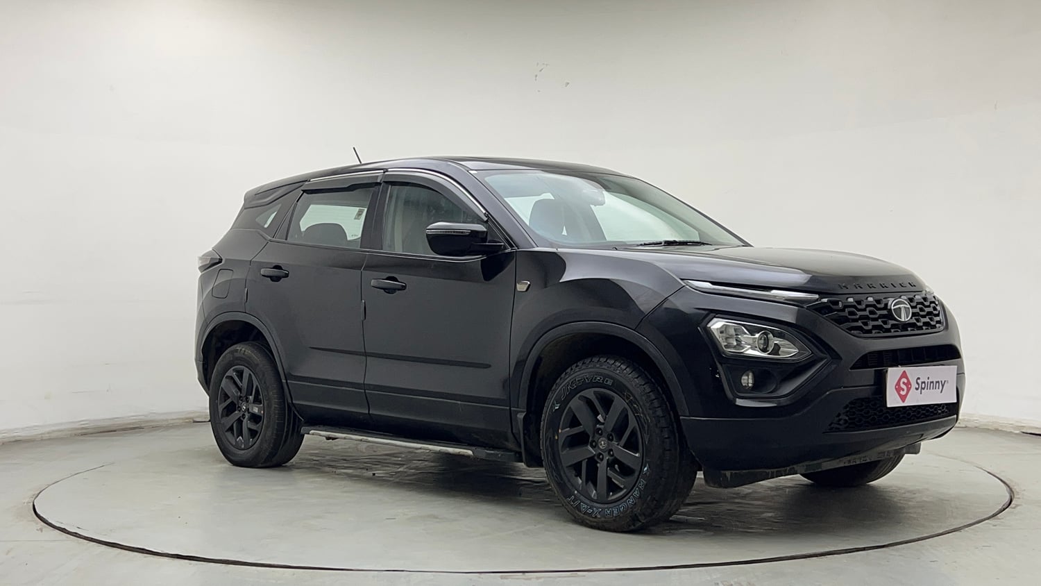 Used 2022 Tata Harrier XTA Plus Dark Edition Diesel Automatic exterior RIGHT FRONT CORNER VIEW