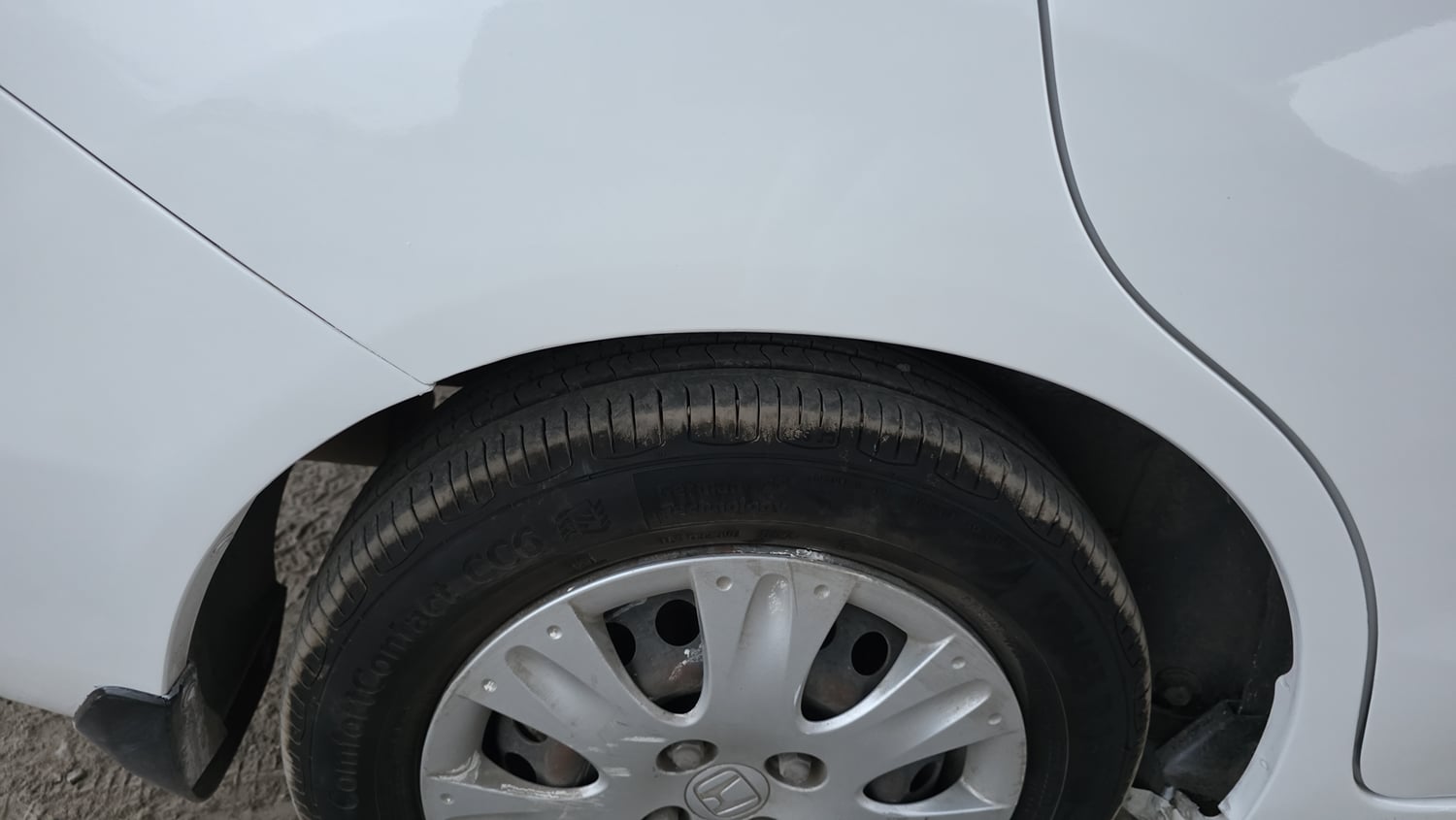 Used 2016 Honda Amaze 1.2 S i-VTEC Petrol Manual tyres RIGHT REAR TYRE TREAD VIEW