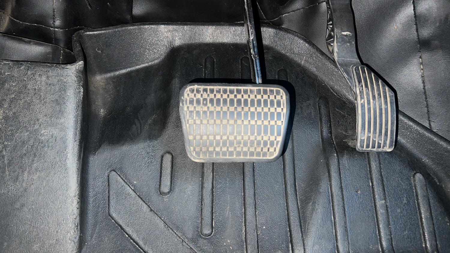 Used 2023 Tata Punch Accomplished AMT Petrol Automatic interior PEDALS VIEW