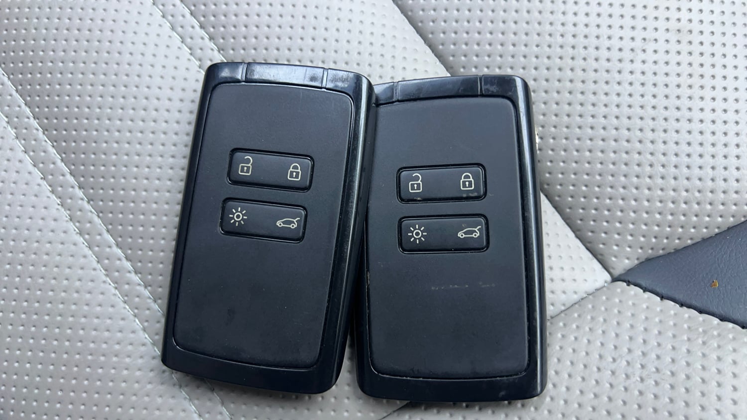 Used 2023 Tata Punch Creative Dual Tone AMT Petrol Automatic extra CAR KEY VIEW
