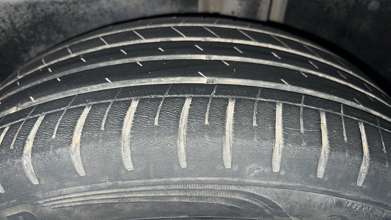 Used 2021 MG Motors Hector Sharp 1.5 Petrol Turbo DCT Petrol Automatic tyres LEFT REAR TYRE TREAD VIEW