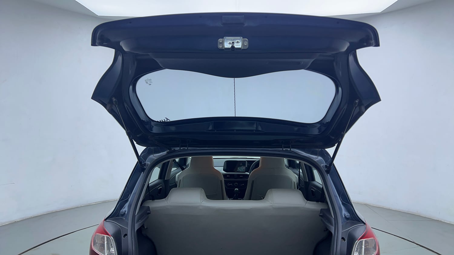 Used 2021 Hyundai Grand i10 Nios Magna 1.2 Kappa VTVT Petrol Manual interior DICKY DOOR OPEN VIEW