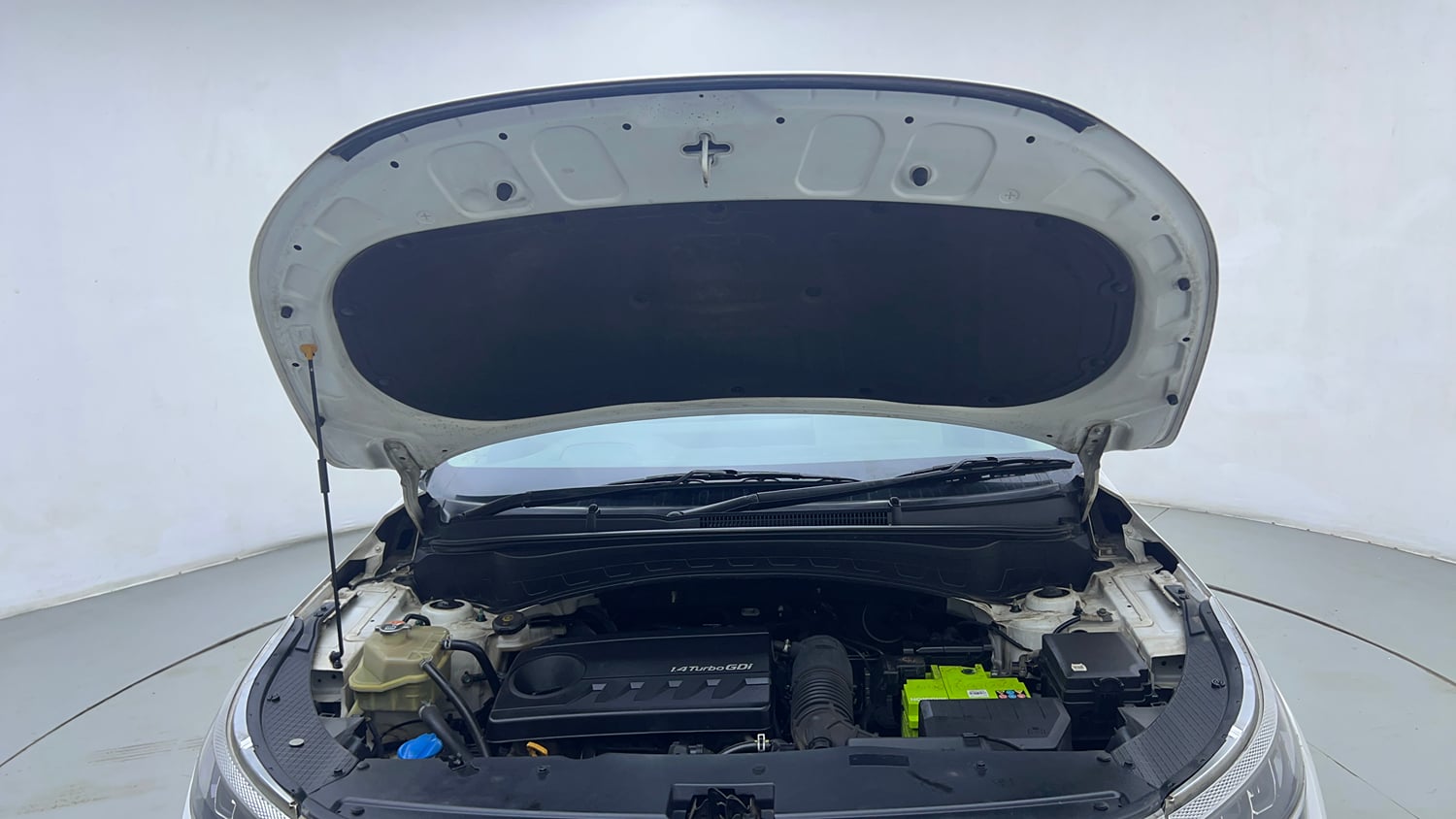 Used 2020 kia Seltos GTX Plus DCT 1.4 Petrol Automatic engine ENGINE & BONNET OPEN FRONT VIEW