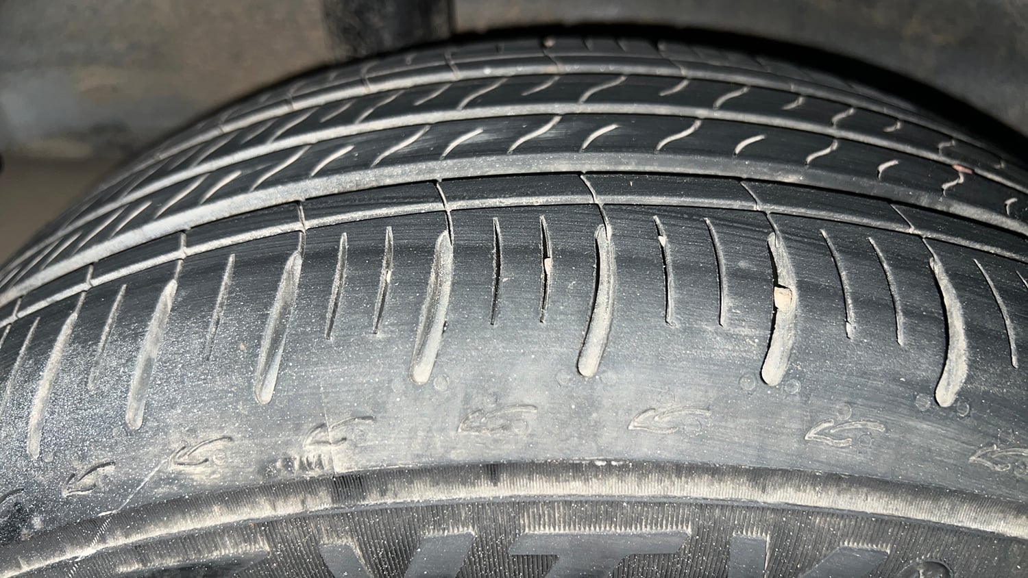 Used 2024 Honda City V Petrol CVT Petrol Automatic tyres RIGHT REAR TYRE TREAD VIEW