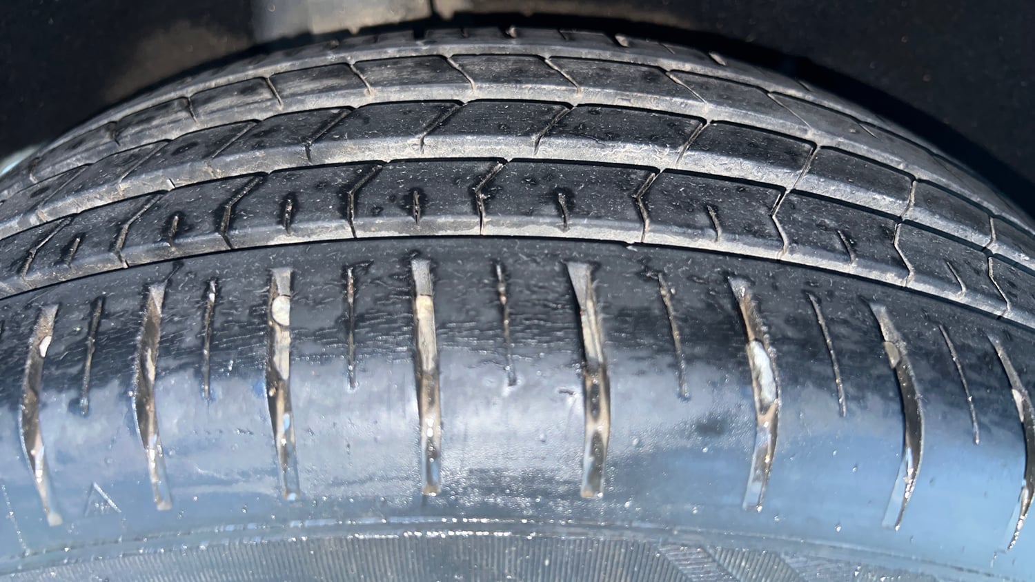 Used 2021 Maruti Suzuki Baleno Zeta Automatic Petrol Automatic tyres RIGHT REAR TYRE TREAD VIEW
