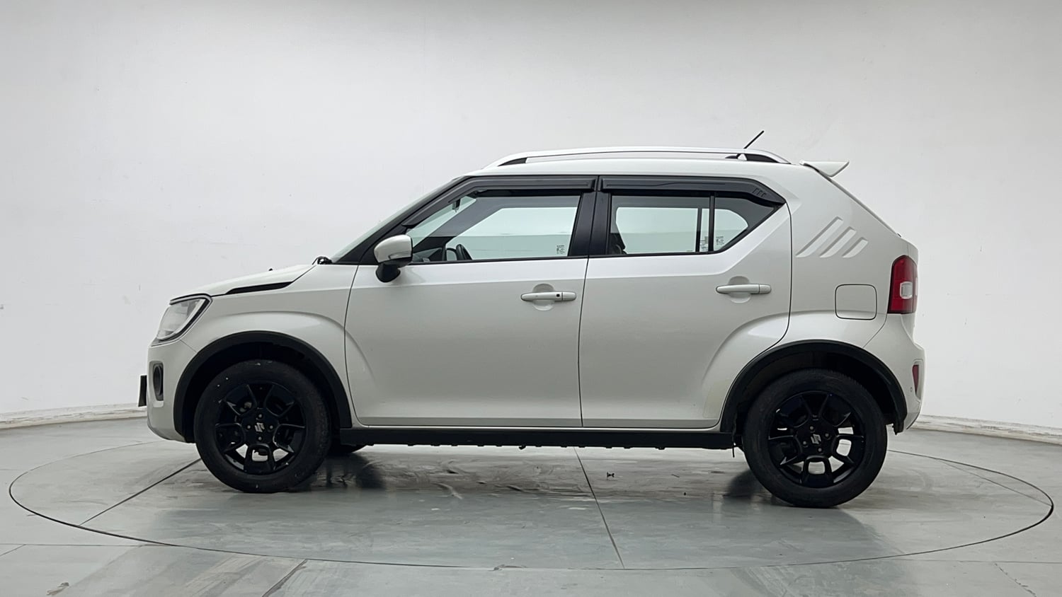 Used 2023 Maruti Suzuki Ignis Zeta 1.2 MT Petrol Manual exterior LEFT SIDE VIEW