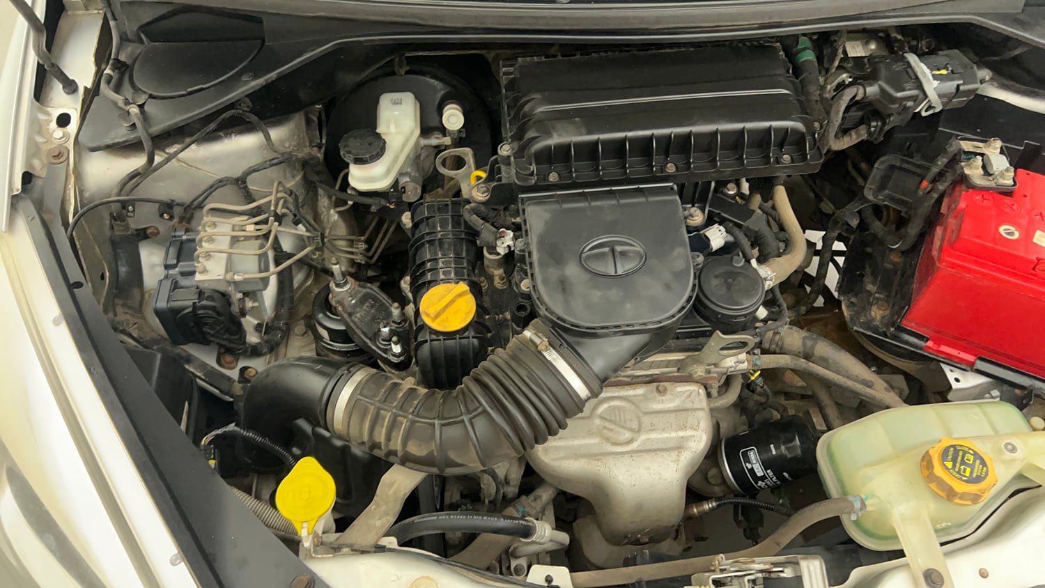 Used 2018 Tata Tigor Revotron XT Petrol Manual engine ENGINE RIGHT SIDE VIEW