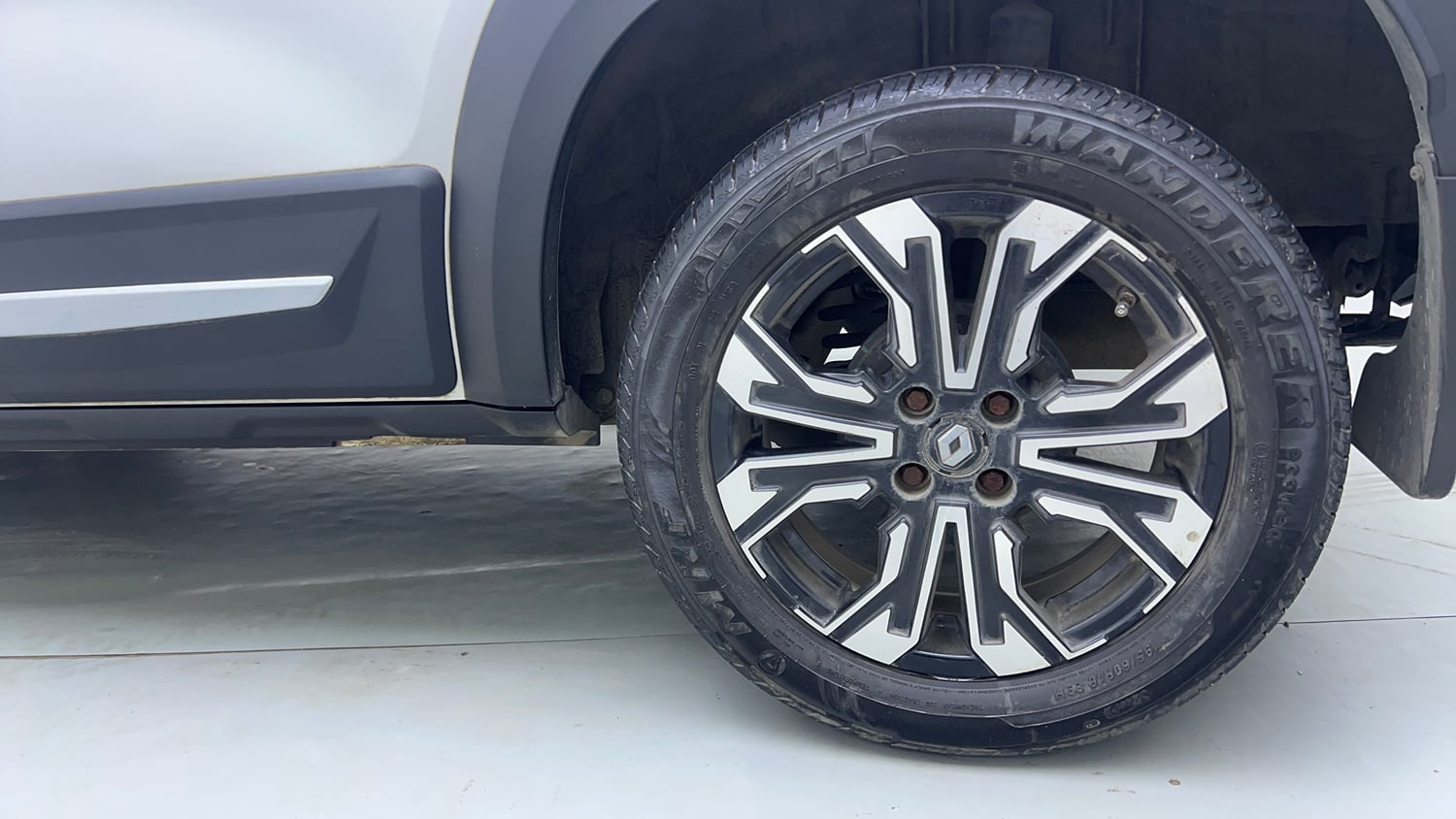 Used 2023 Tata Punch Creative Dual Tone AMT Petrol Automatic tyres LEFT REAR TYRE RIM VIEW