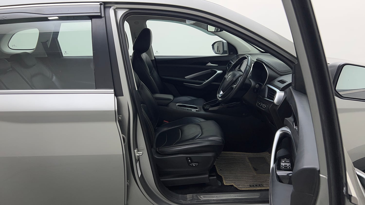 Used 2021 MG Motors Hector Sharp 1.5 Petrol Turbo DCT Petrol Automatic interior RIGHT SIDE FRONT DOOR CABIN VIEW
