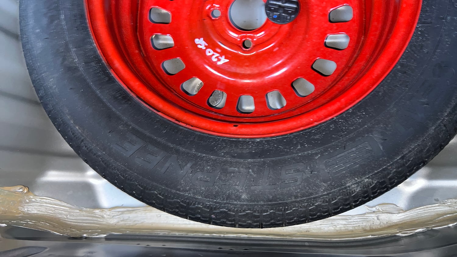 Used 2023 Tata Punch Creative Dual Tone AMT Petrol Automatic tyres SPARE TYRE VIEW