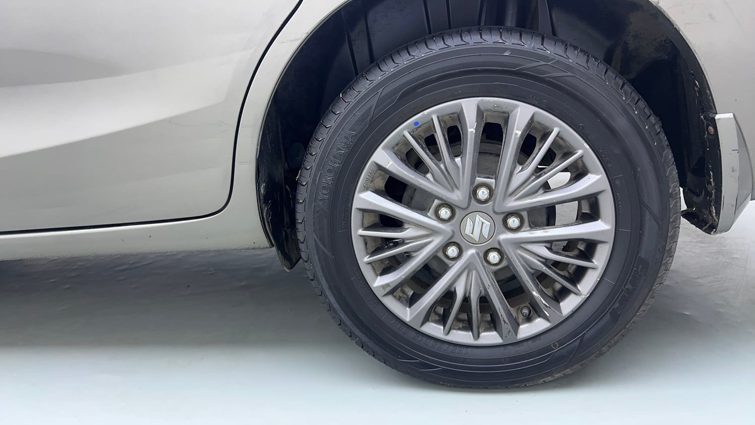 Used 2021 Maruti Suzuki New Ertiga ZXi AT Petrol Automatic tyres LEFT REAR TYRE RIM VIEW