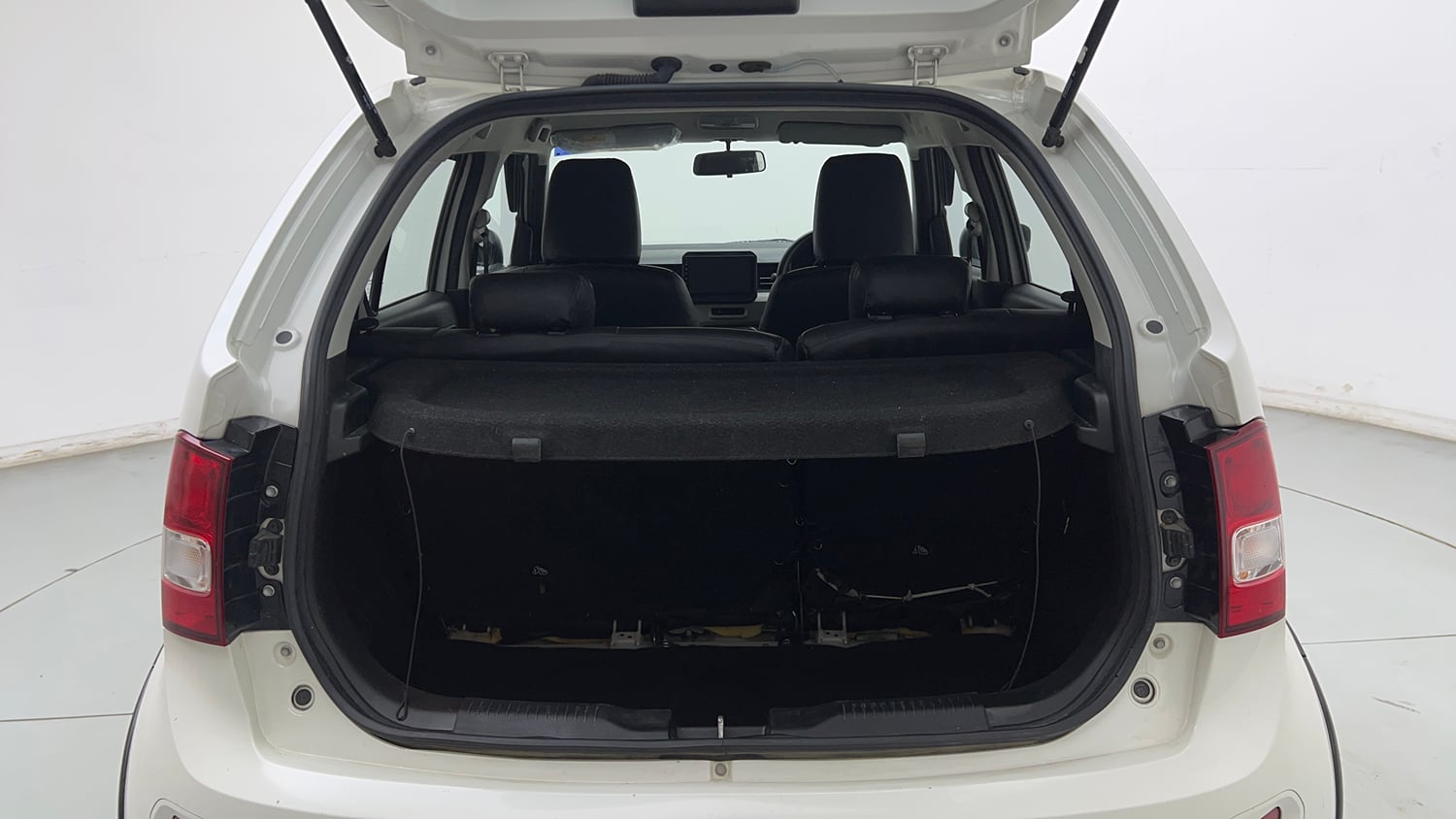 Used 2023 Maruti Suzuki Ignis Zeta 1.2 MT Petrol Manual interior DICKY INSIDE VIEW