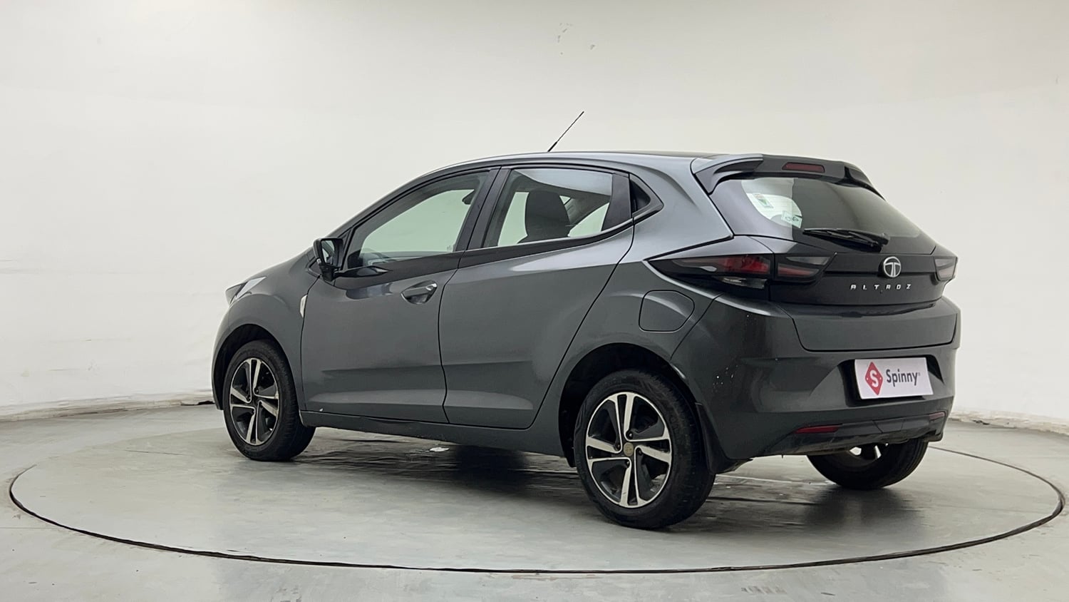 Used 2024 Tata Altroz XZ iCNG Cng Manual exterior LEFT REAR CORNER VIEW