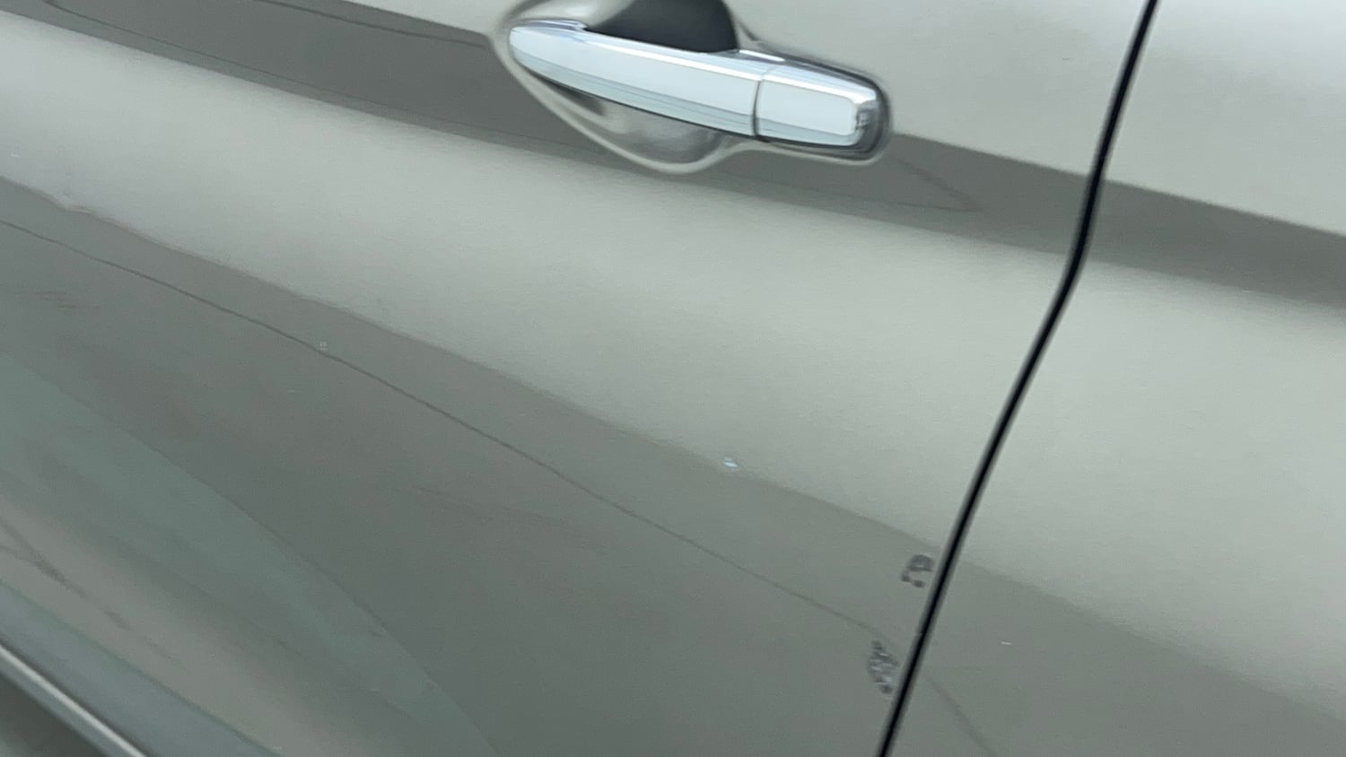 Used 2021 Maruti Suzuki New Ertiga ZXi AT Petrol Automatic dents MINOR SCRATCH