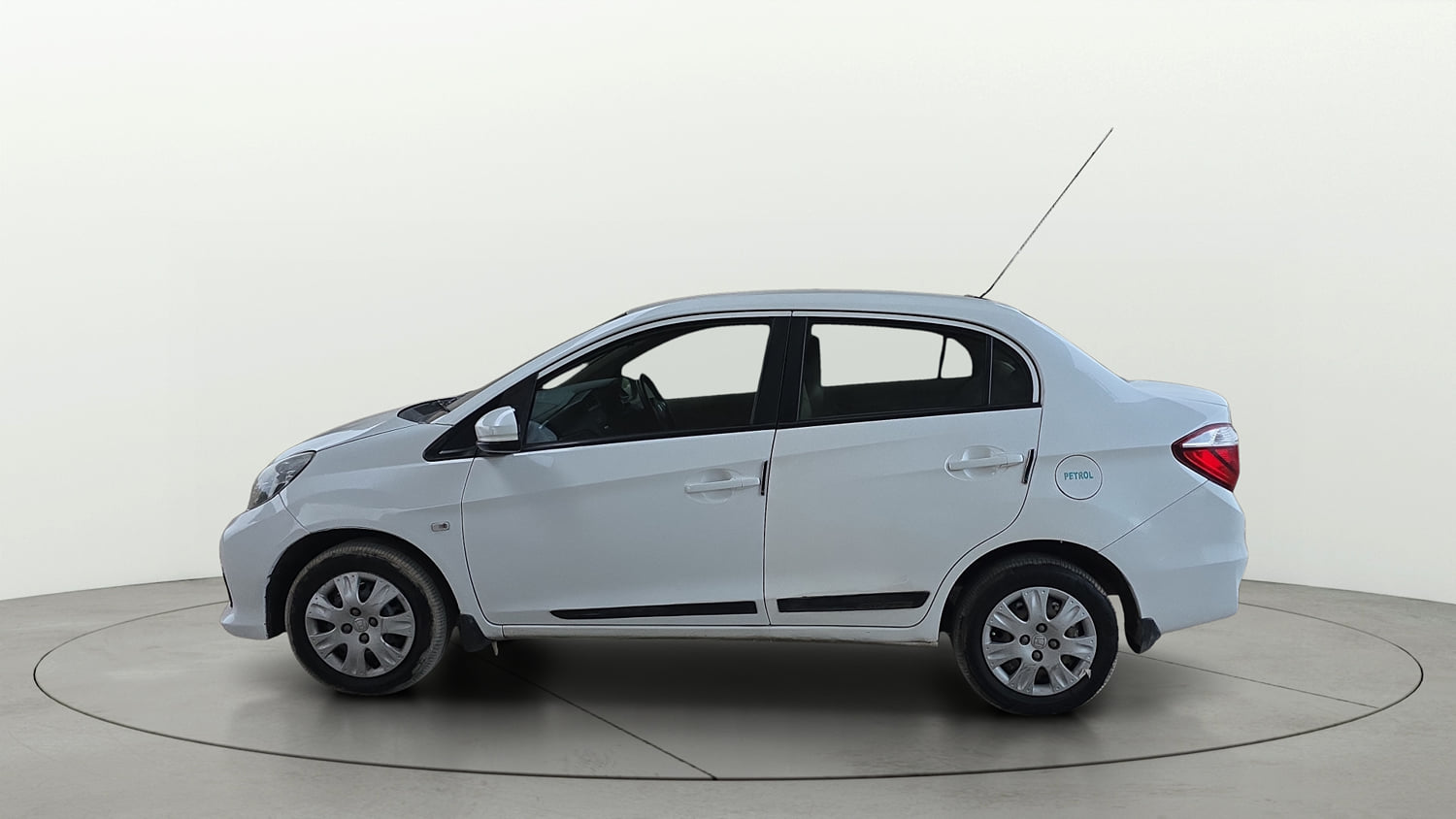 Used 2016 Honda Amaze 1.2 S i-VTEC Petrol Manual exterior LEFT SIDE VIEW