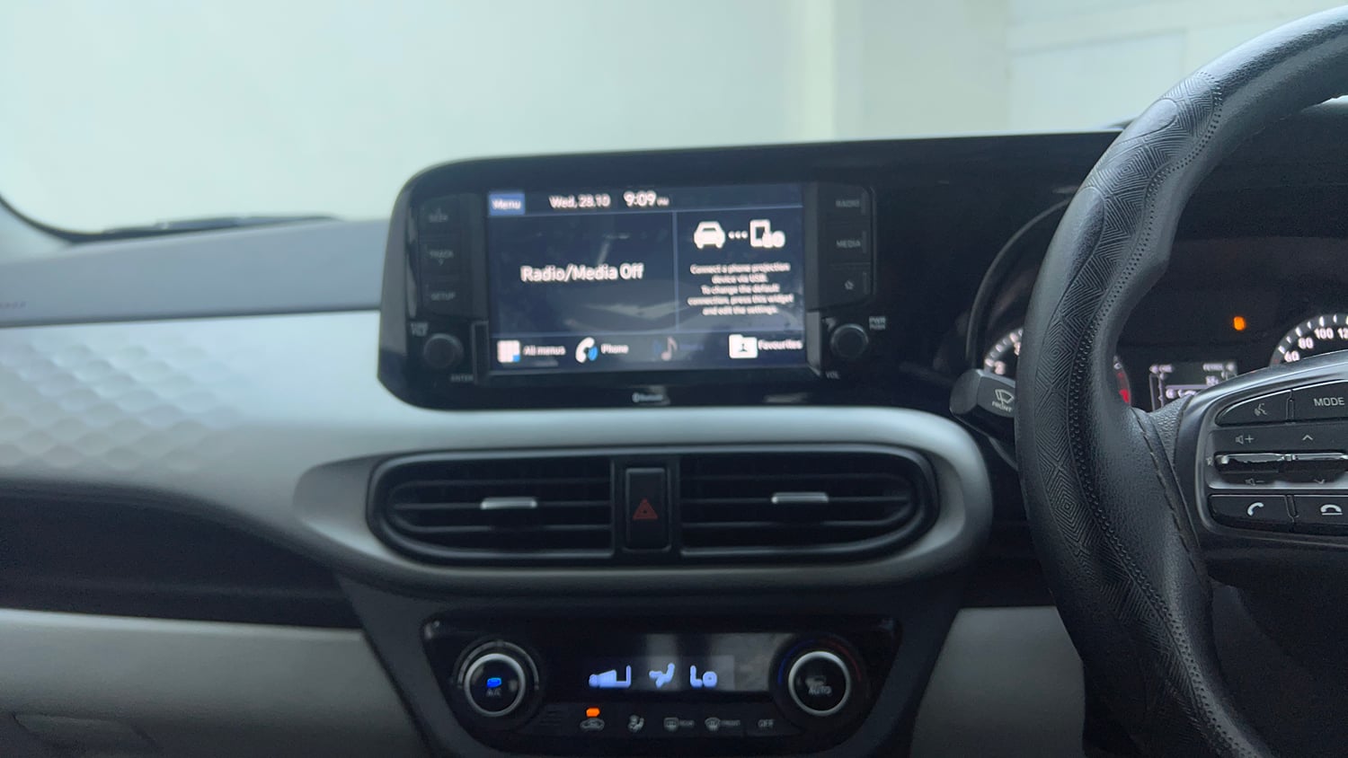 Used 2021 Hyundai Grand i10 Nios Sportz 1.2 Kappa VTVT CNG Cng Manual top_features Touch screen infotainment system