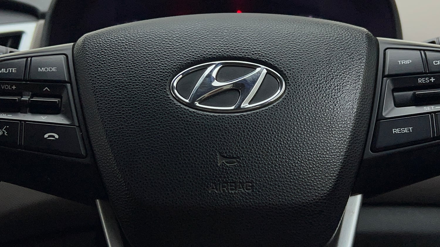 Used 2019 Hyundai Creta SX 1.6 CRDi Diesel Manual top_features Airbags