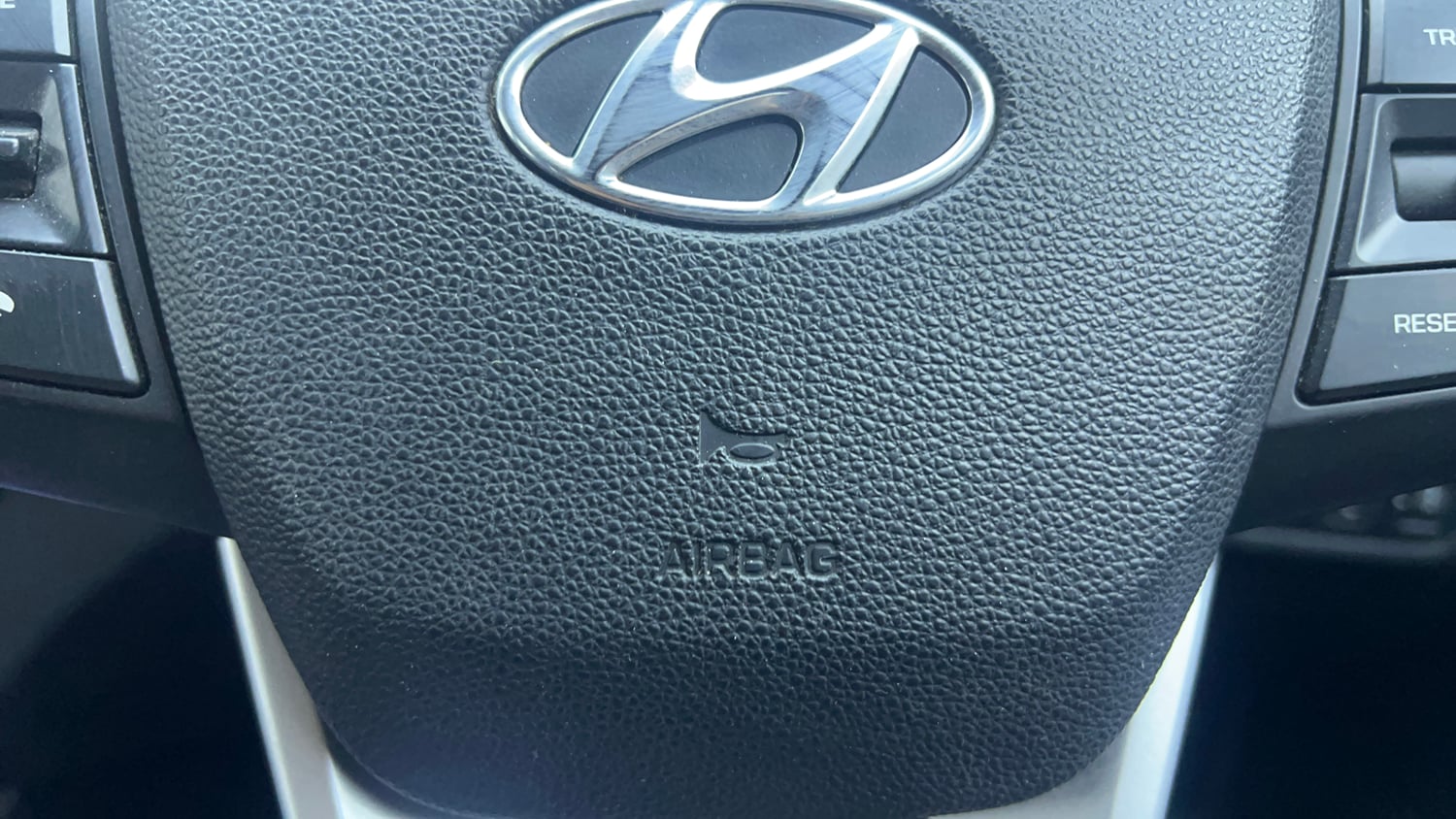 Used 2020 Hyundai Creta SX 1.6 AT Petrol Petrol Automatic top_features Airbags