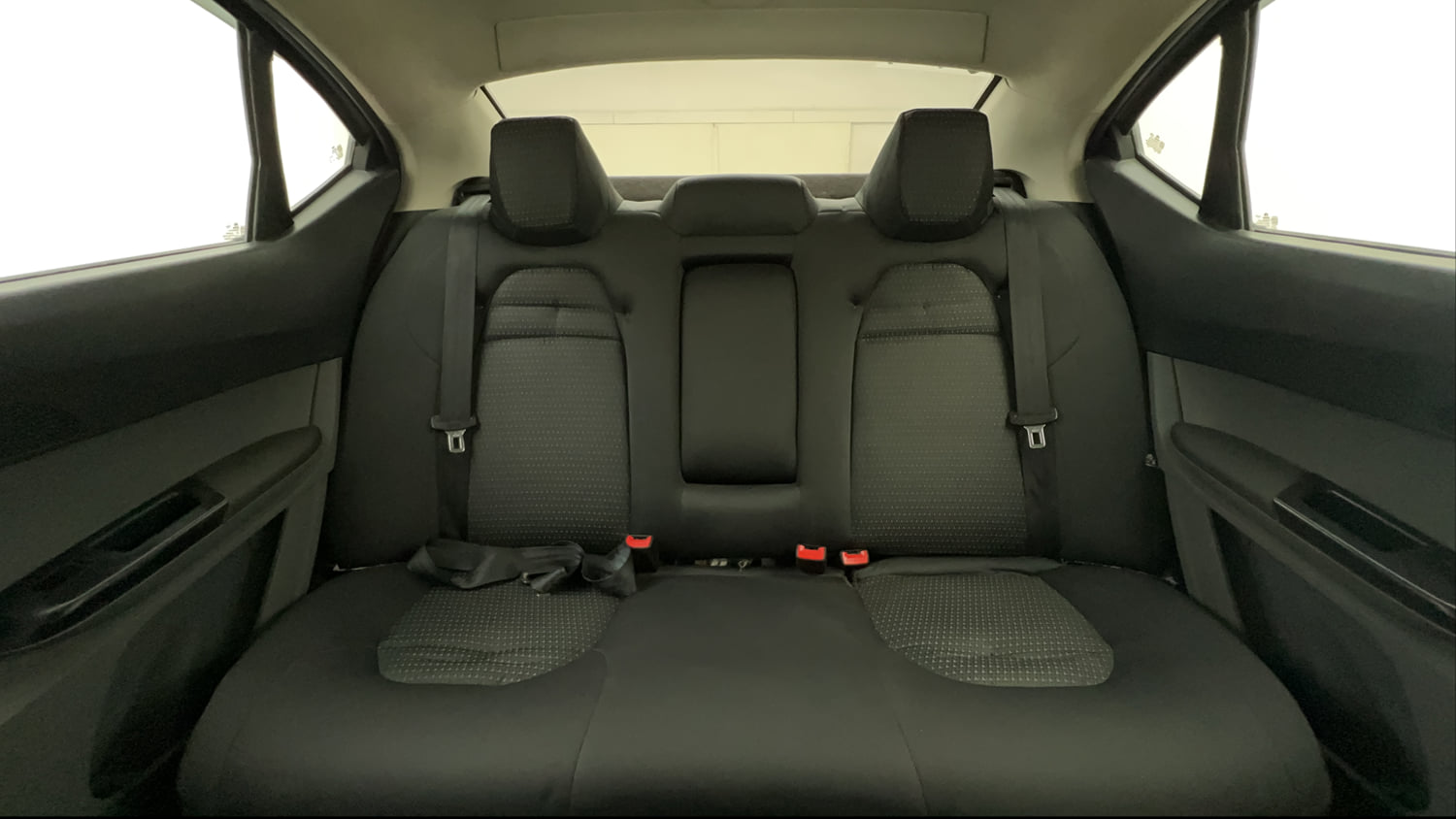 Used 2018 Tata Tigor Revotron XT Petrol Manual interior REAR SEAT CONDITION VIEW