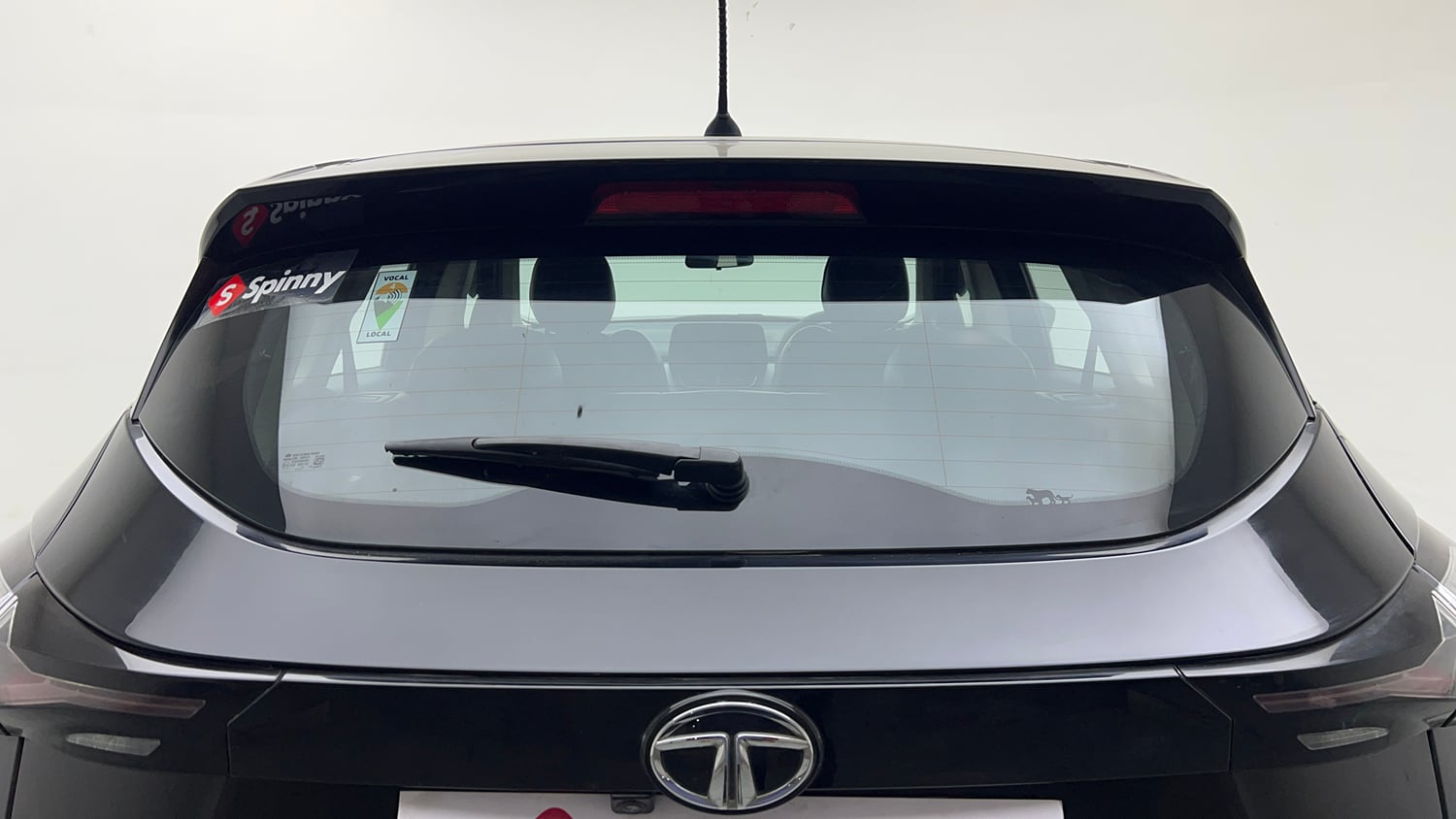 Used 2022 Tata Harrier XTA Plus Dark Edition Diesel Automatic exterior BACK WINDSHIELD VIEW